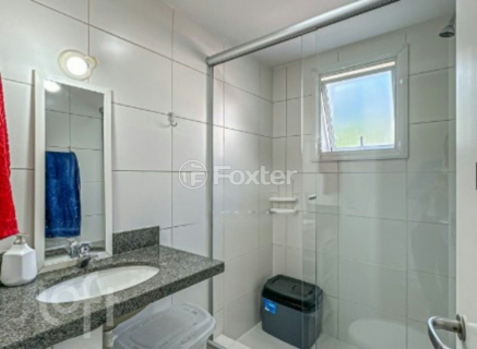 Image 7 - 887872