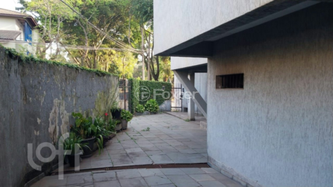 Image 26 - 887878