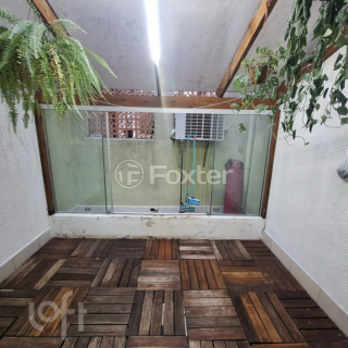 Image 7 - 887879