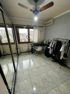 Image 10 - 887915