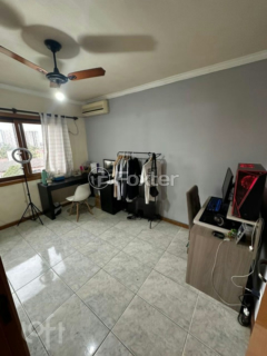 Image 15 - 887915