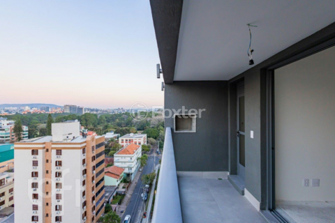 Image 13 - 887931