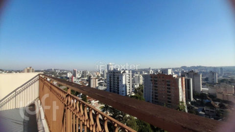 Image 4 - 887980