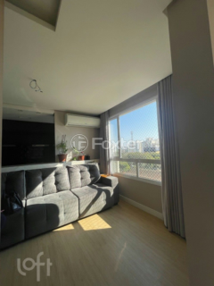 Image 3 - 887990