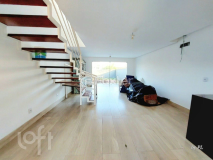 Image 4 - 888047