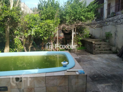 Image 9 - 888055