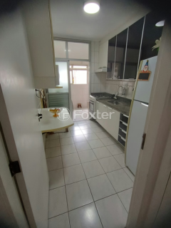Image 8 - 888056