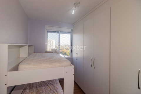 Image 8 - 888069