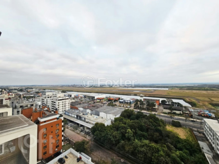 Image 3 - 888070