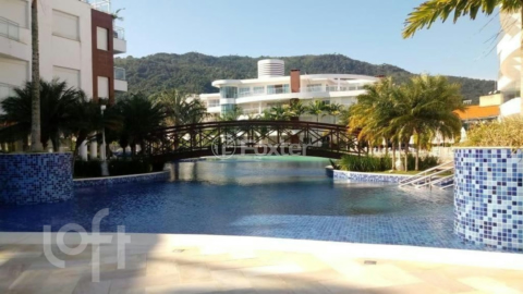 Image 9 - 888082