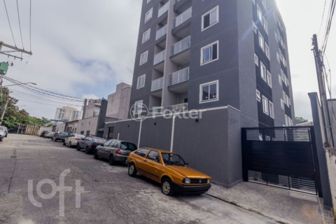 Image 32 - 888106