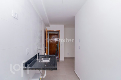 Image 21 - 888106