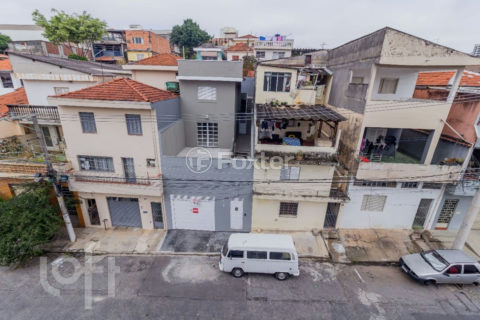 Image 7 - 888106