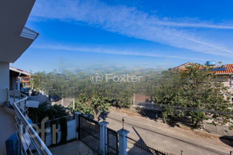 Image 27 - 888108