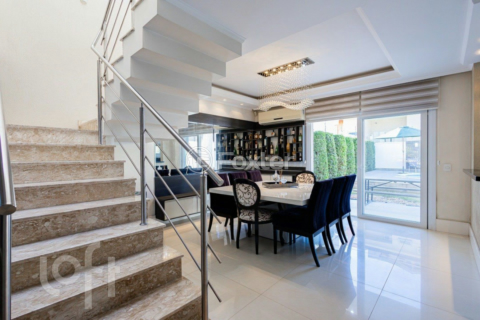 Image 9 - 888108