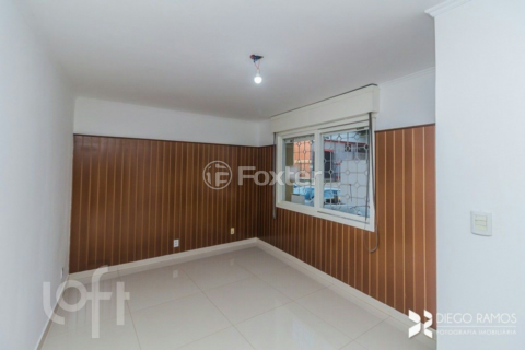 Image 7 - 888139