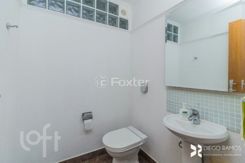 Image 8 - 888139