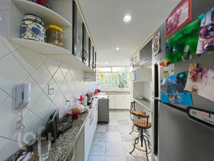 Image 11 - 888242