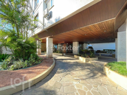 Image 36 - 888242
