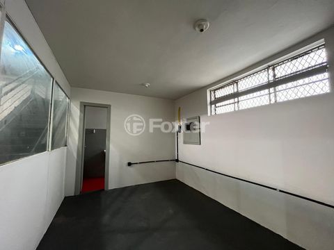 Image 4 - 888248