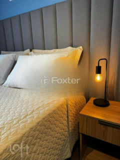 Image 9 - 888358