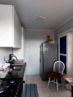 Image 11 - 888515