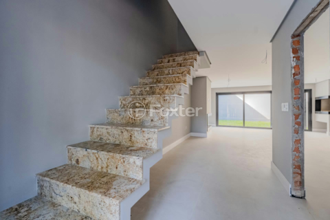 Image 9 - 888526