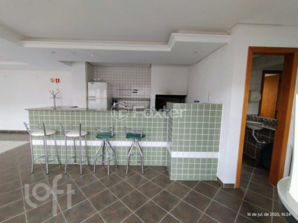 Image 33 - 888541