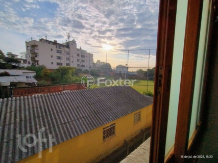 Image 7 - 888541