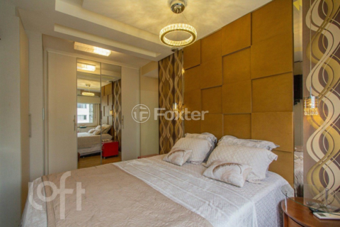 Image 7 - 888566