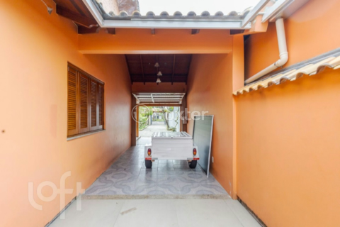 Image 30 - 888598