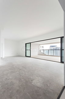 Image 9 - 888627