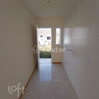 Image 7 - 888675