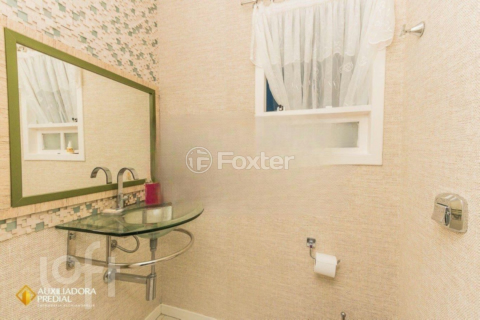 Image 7 - 888738