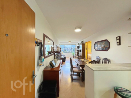 Image 7 - 888769