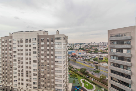 Image 3 - 888862