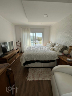 Image 32 - 888907