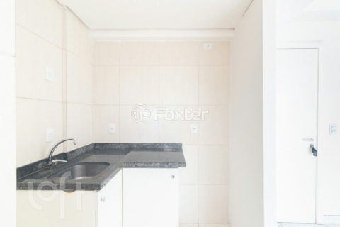 Image 7 - 889517