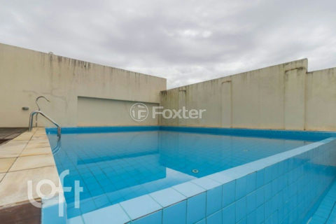 Image 30 - 889517