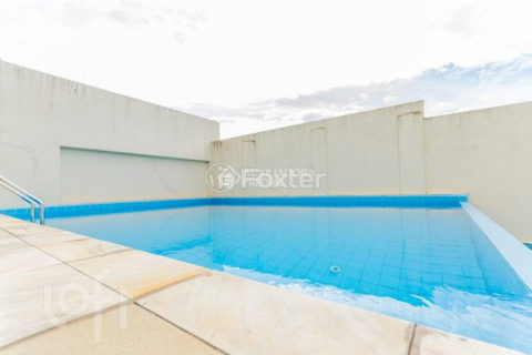 Image 35 - 889517