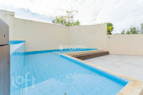 Image 33 - 889517