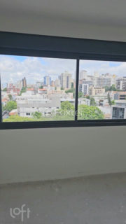 Image 21 - 889566