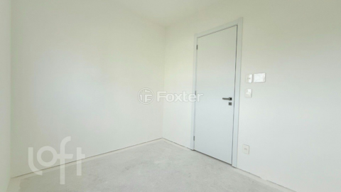 Image 11 - 889579