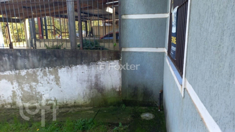 Image 7 - 889605