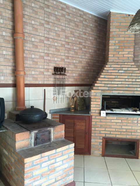 Image 6 - 889654