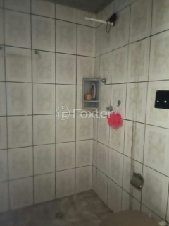 Image 6 - 889658