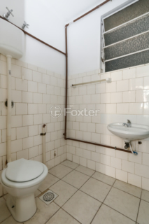 Image 7 - 889717