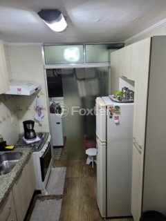 Image 7 - 889921