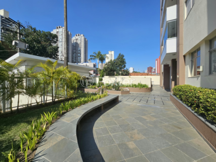 Image 81 - 890164
