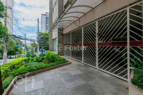 Image 31 - 890432
